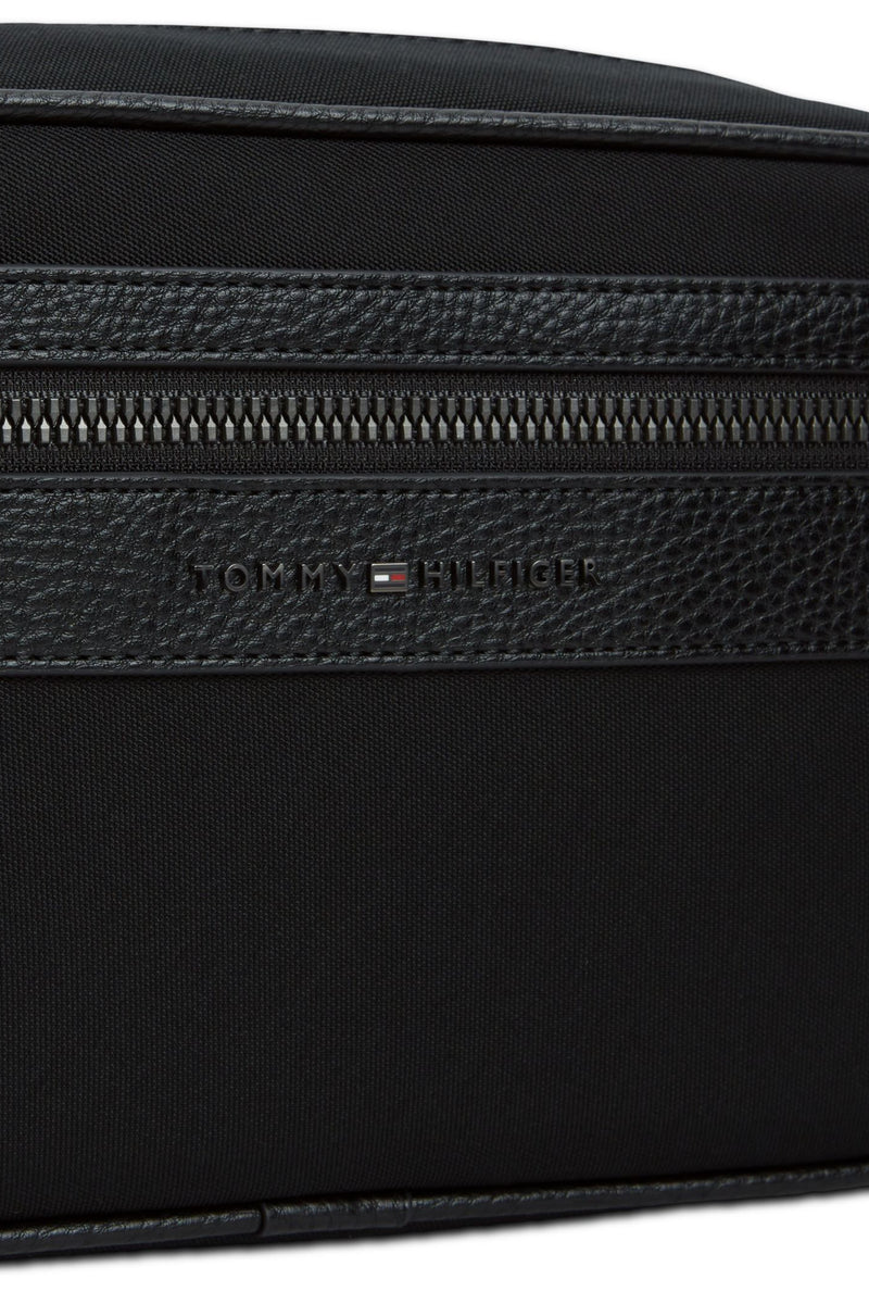 Tommy Hilfiger 14514 Repreve Washbag Black