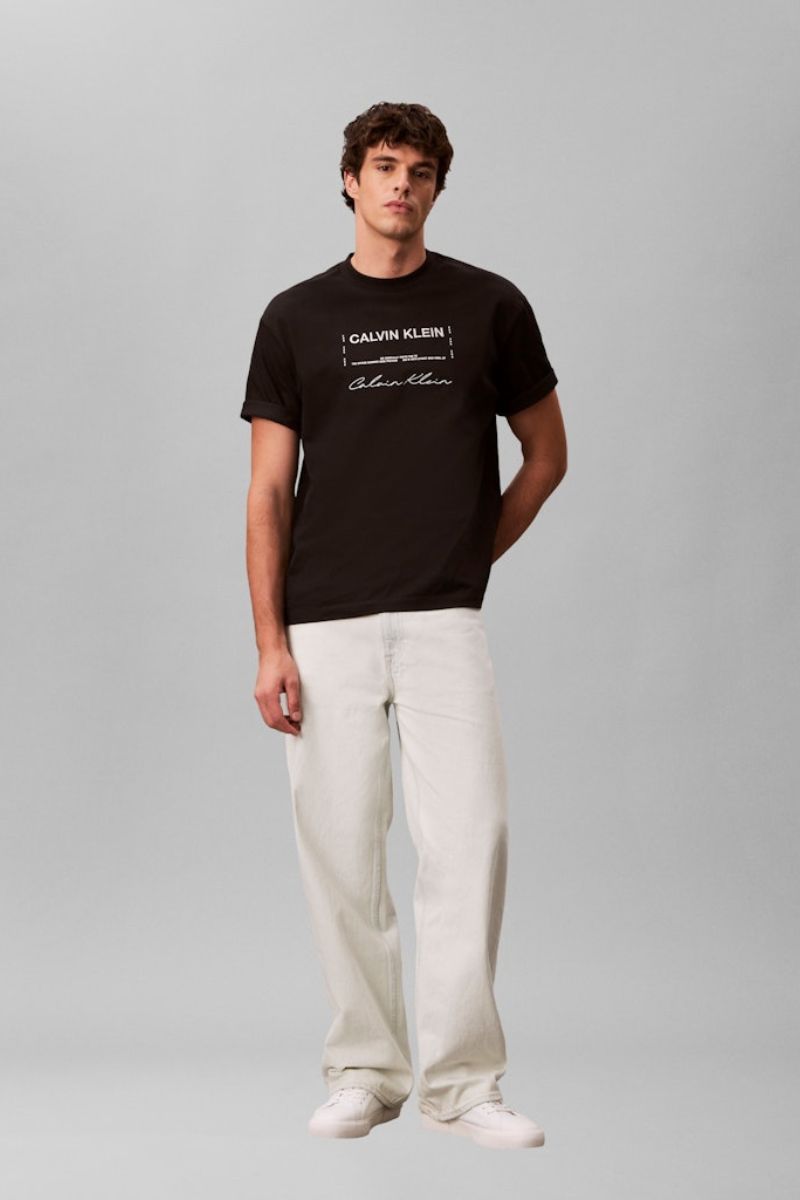 Calvin Klein 827 16S April Graphic T-Shirt Black