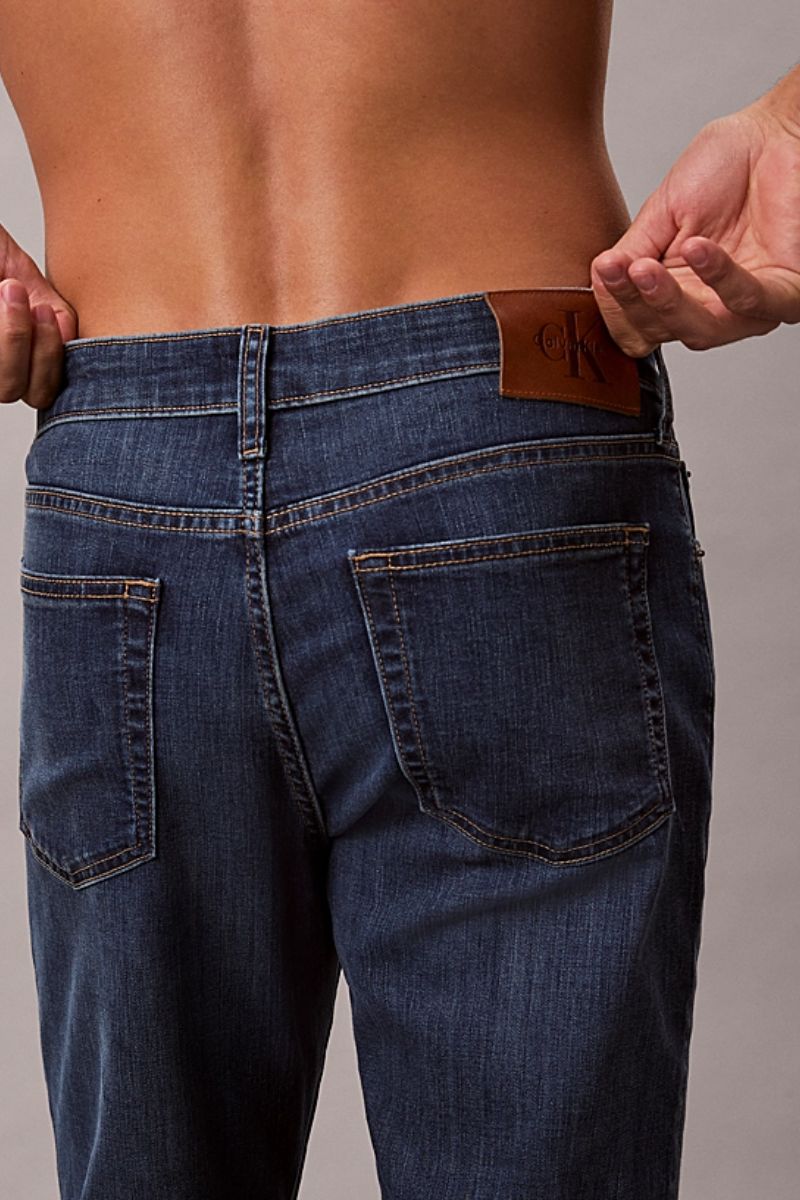 Calvin Klein 777 Slim Dark Jean