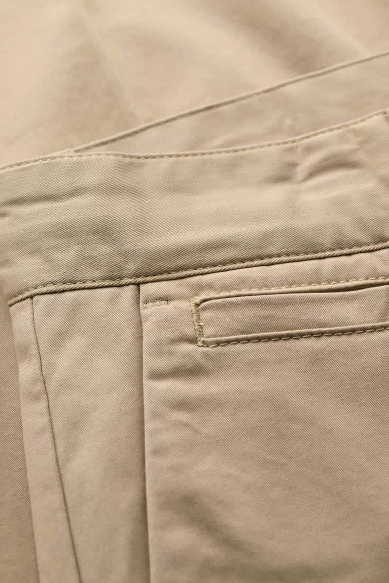 Superdry Premium Regular Chino in Sandstone Brown