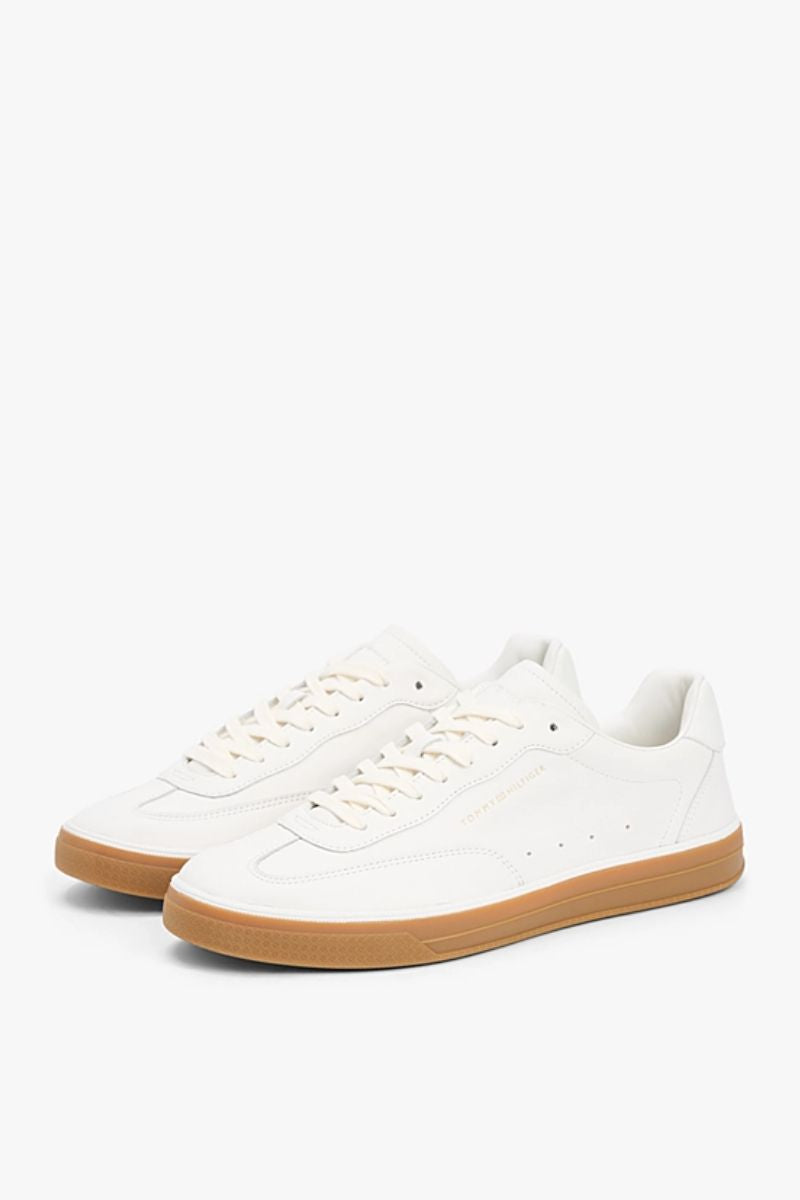 Tommy Hilfiger 5815 Low Luxe Leather Shoes Ecru