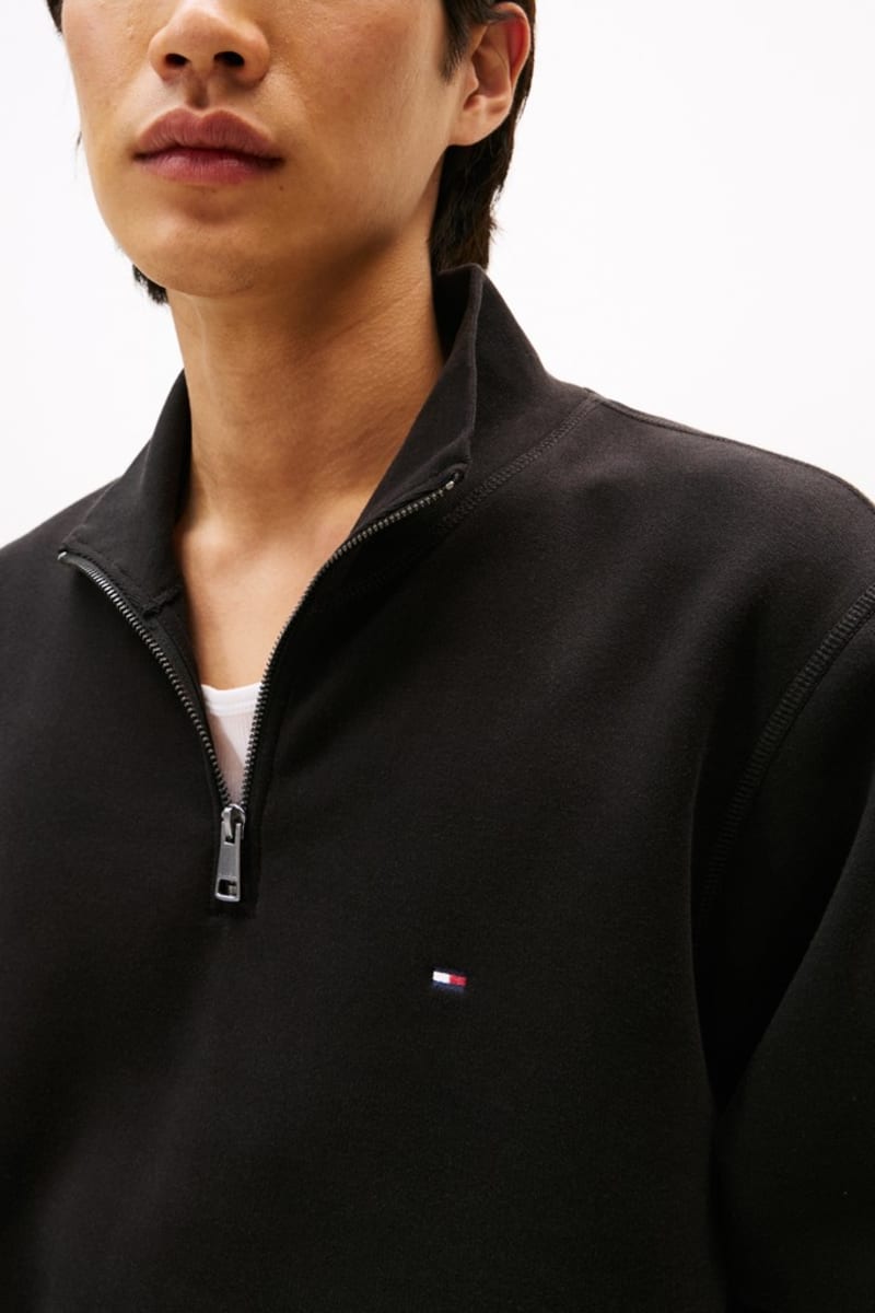 Tommy Hilfiger 37233 Regular Fit Essential Fleece Quarter Zip Sweatshirt Black