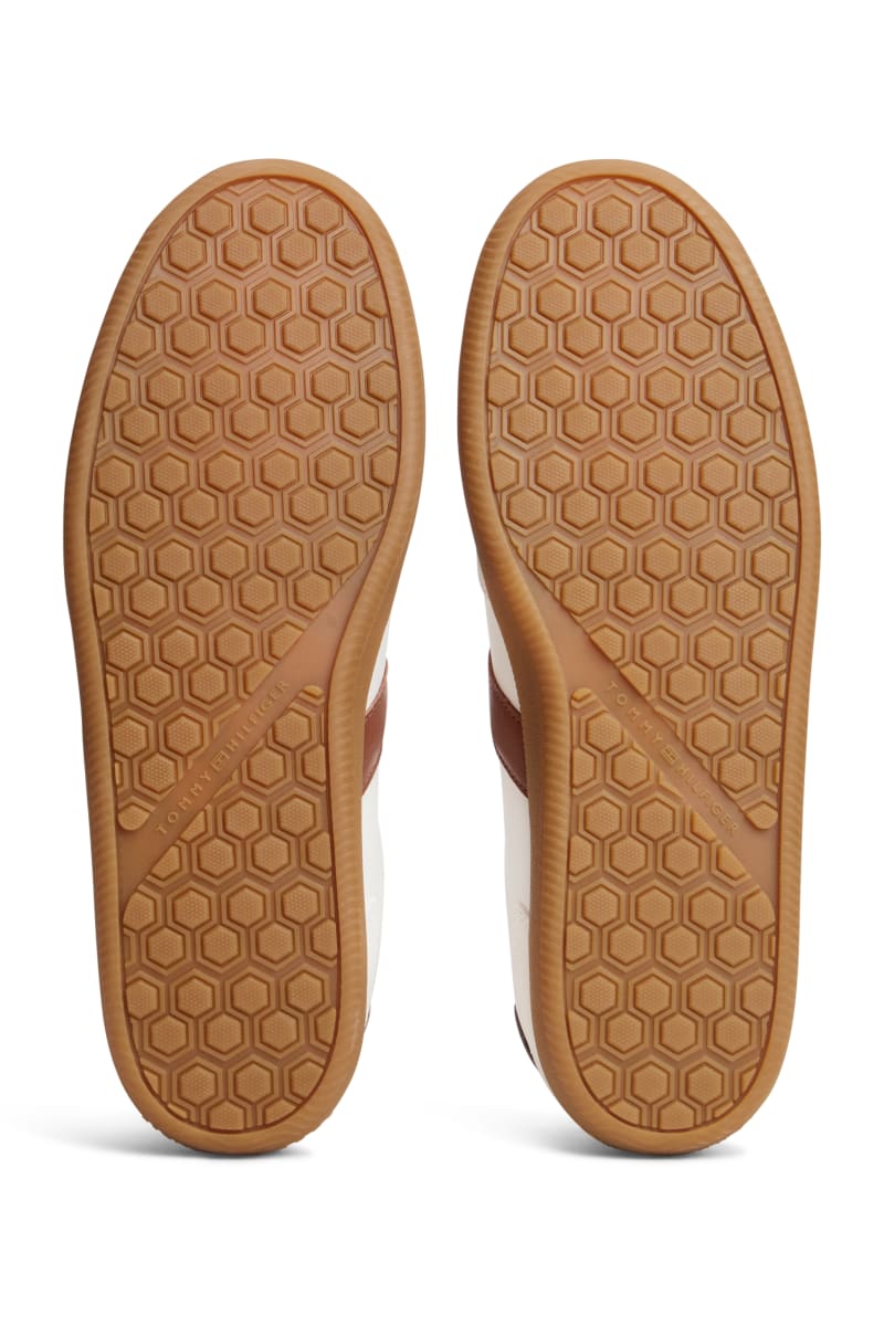 Tommy Hilfiger FM0FM06068 Tribeca Leather Mixed Texture Trainers Ecru