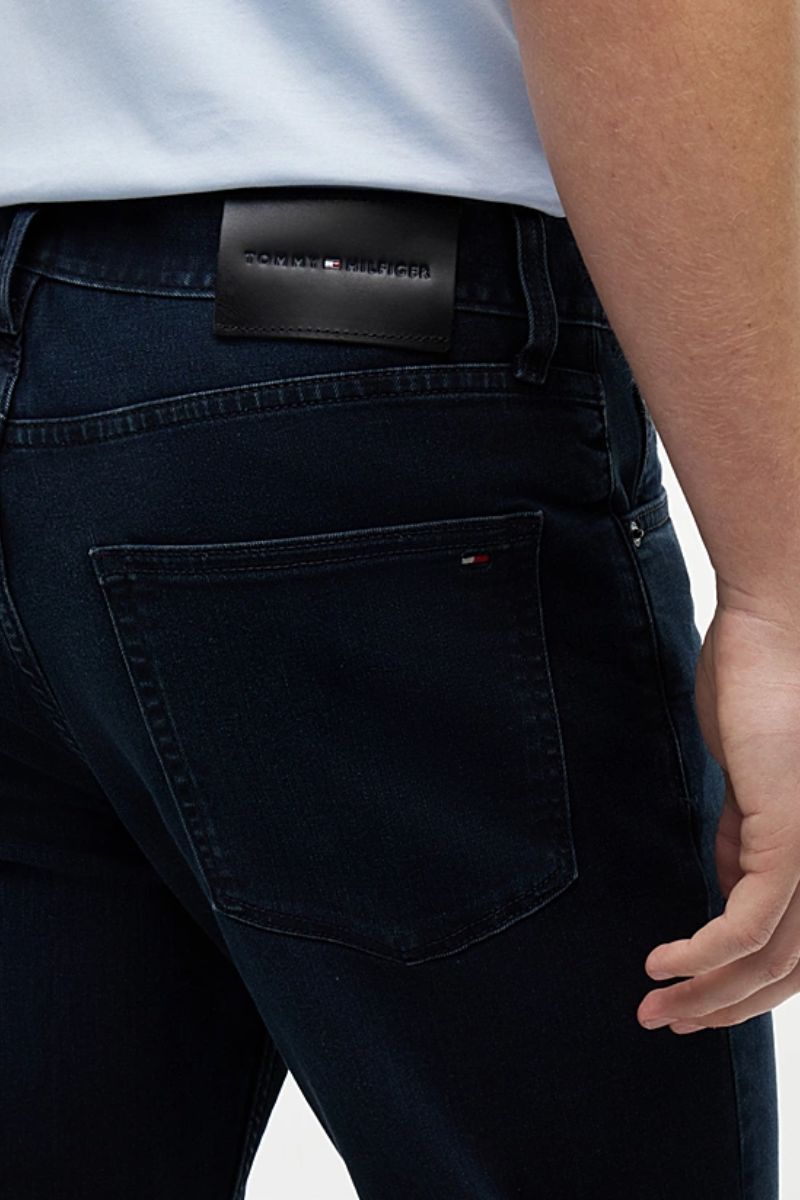 Tommy Hilfiger 39036 Core Denton Straight Fit Jean in Blue Black