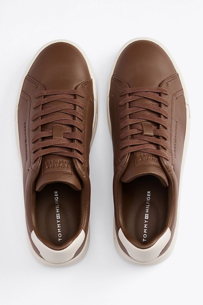 Tommy Hilfiger 5324 Tumbled Leather (Size 10.5)