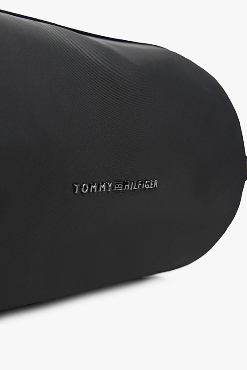 Tommy Hilfiger Repreve Washbag Black
