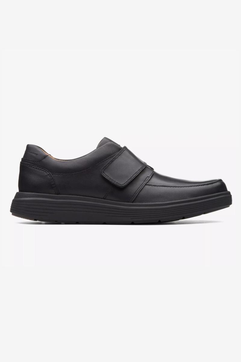 Clarks UN Abode Black Leather Strap Shoe