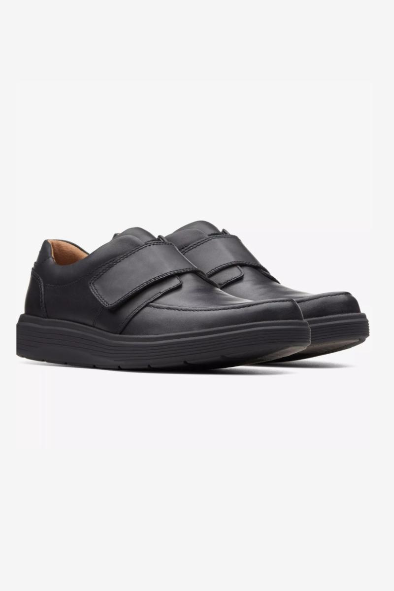 Clarks UN Abode Black Leather Strap Shoe