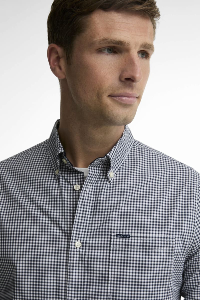 Barbour Harbourwall Tailored Gingham Shirt navy, collar and cuff detail