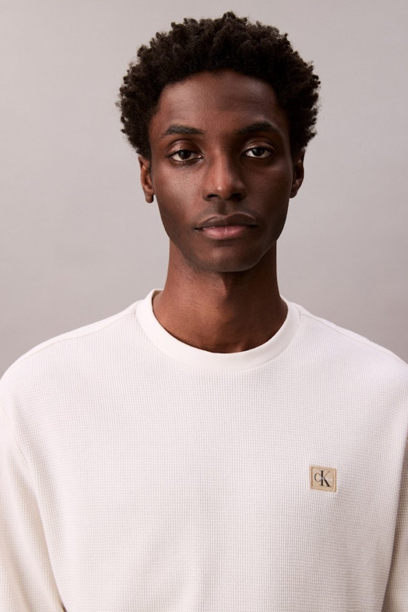 Calvin Klein 2176 LS Waffle Badge Crew Tofu