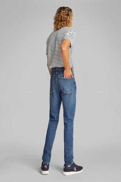 Calvin Klein 27162 Slim Taper Jean Denim Medium