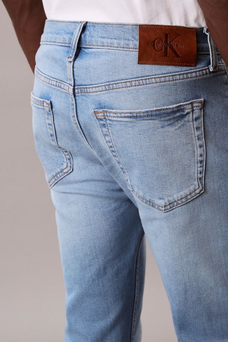 Calvin Klein 759G Slim Taper Jean Arrow Stone