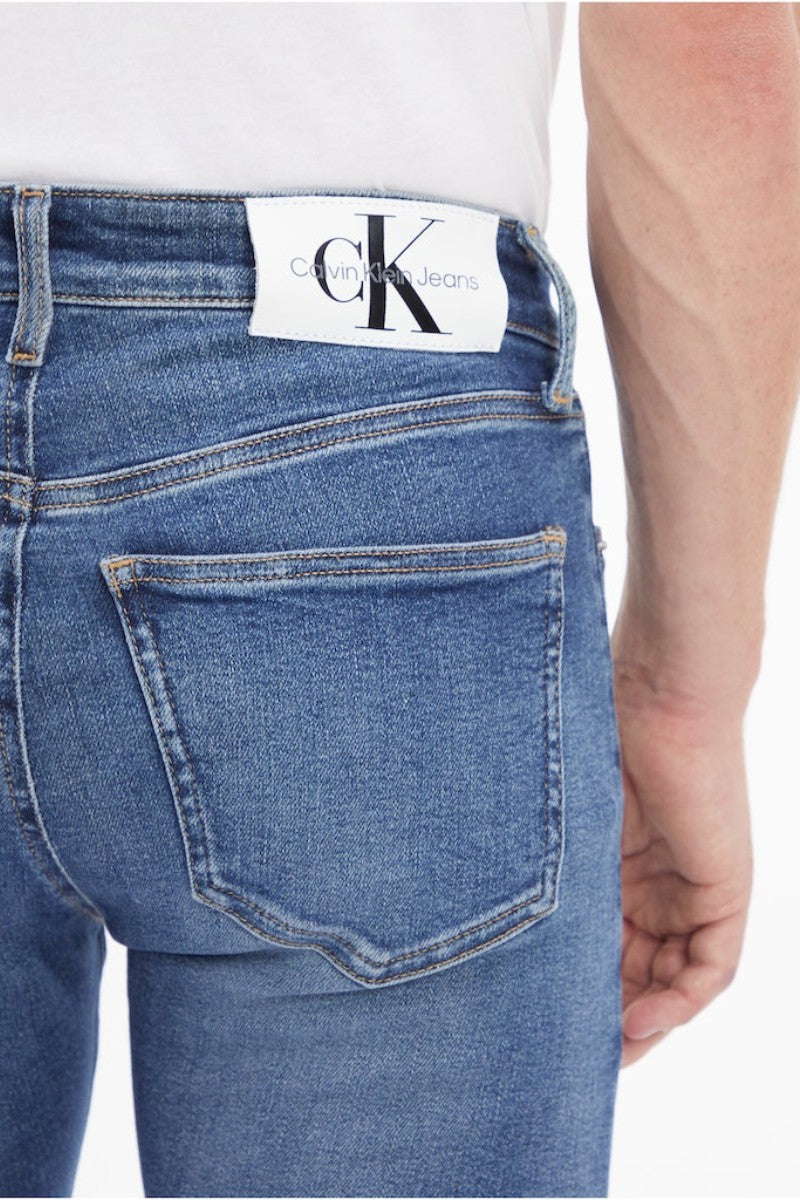 Calvin Klein 8451 Slim Taper Jean