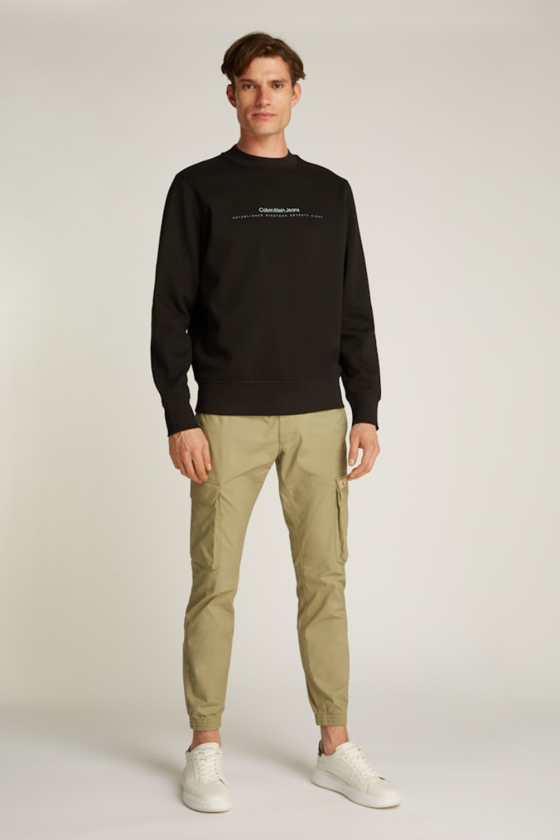 Calvin Klein 7119 Minimal Logo Crew