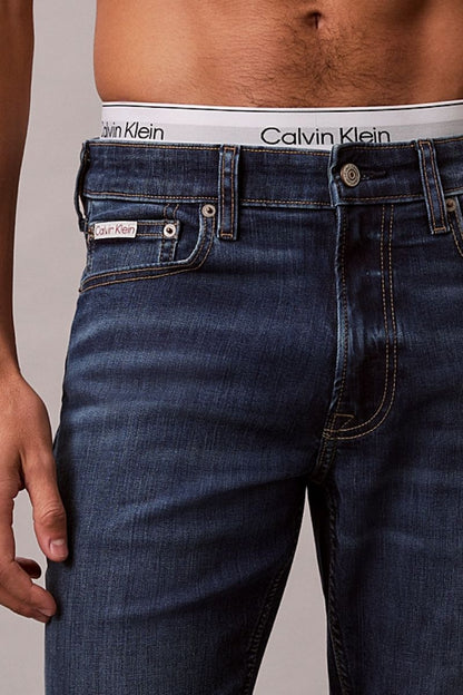 Calvin Klein 777 Slim Dark Jean