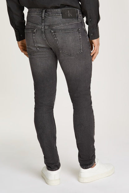 Calvin Klein 3601 Slim Taper Jean