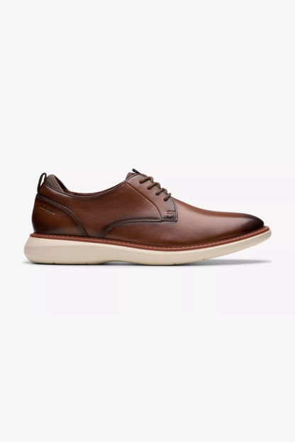 Clarks Brantin Shoe Dark Tan