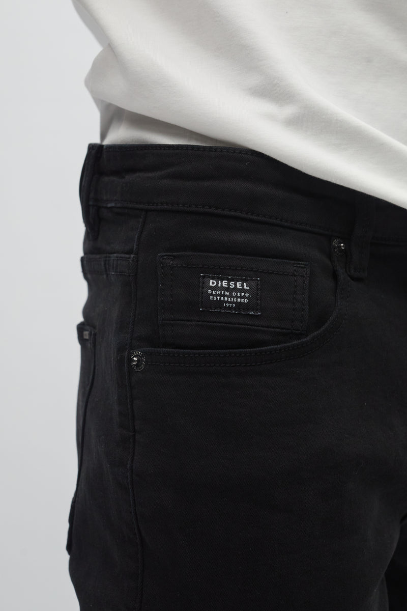 Diesel J7352MT Holden Austin Tapered Fit Jeans Black