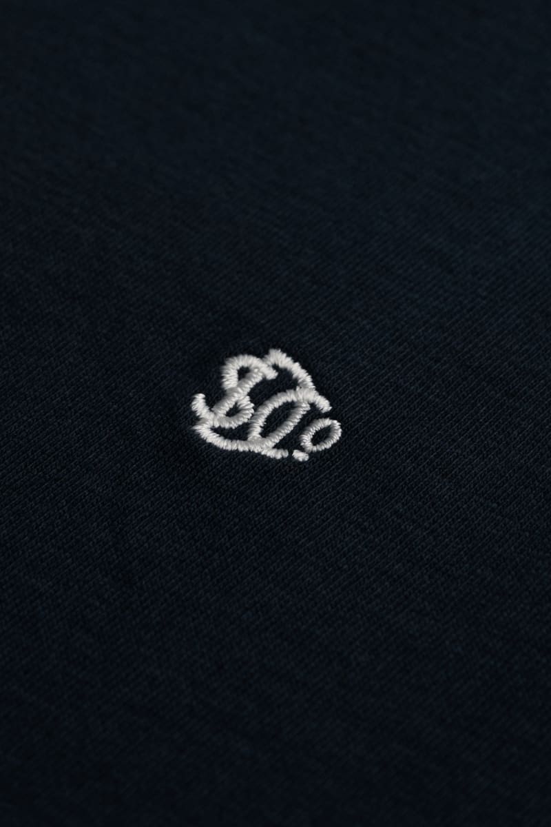 Superdry Essential Logo Embroidered T-Shirt in Eclipse Navy and Chalk