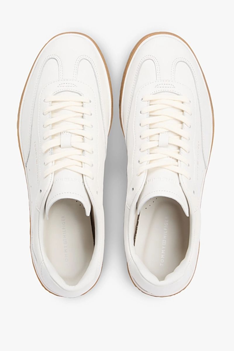 Tommy Hilfiger 5815 Low Luxe Leather Shoes Ecru