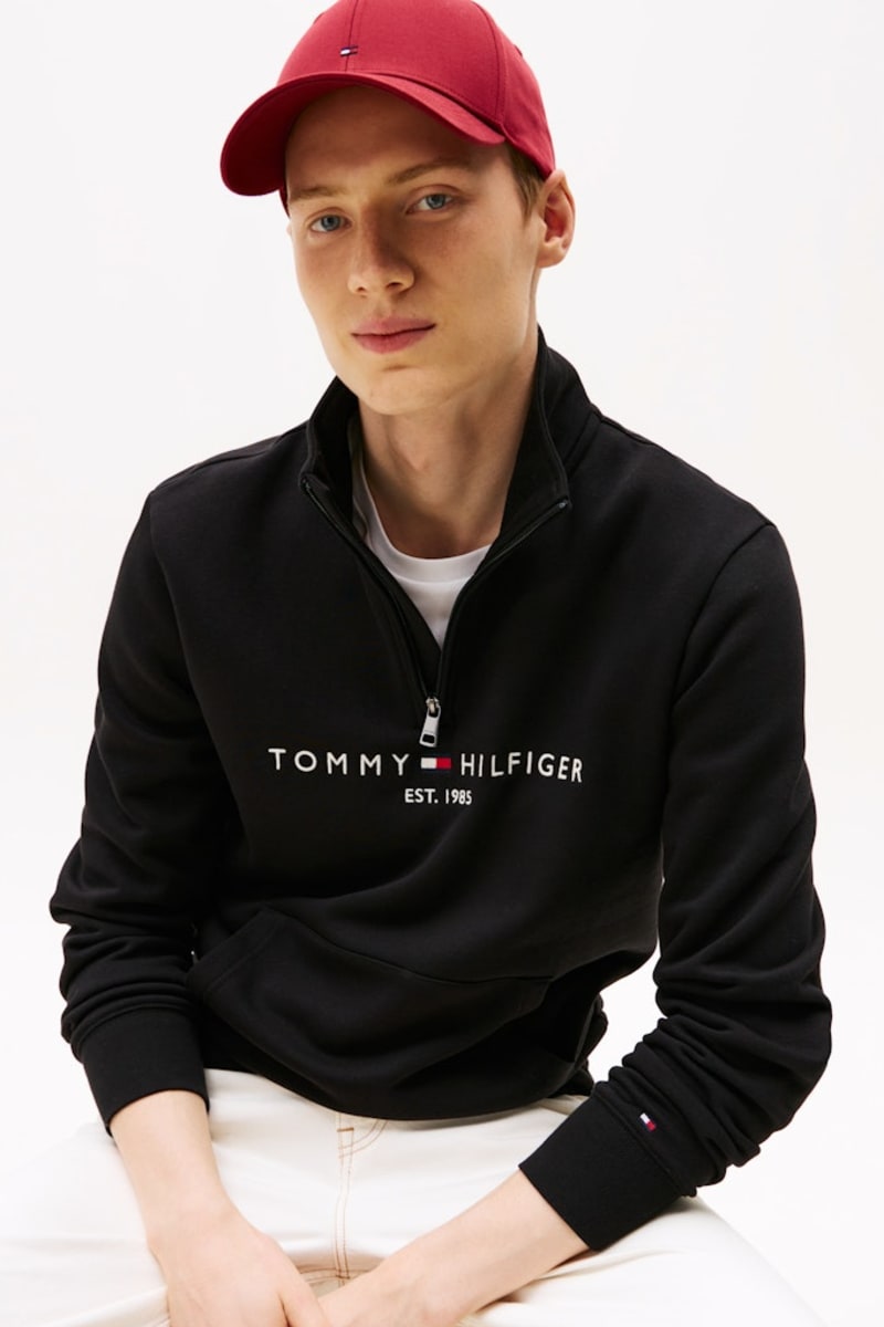 Tommy Hilfiger 20954 Regular Fit Logo Half Zip Mock Neck Sweatshirt Black