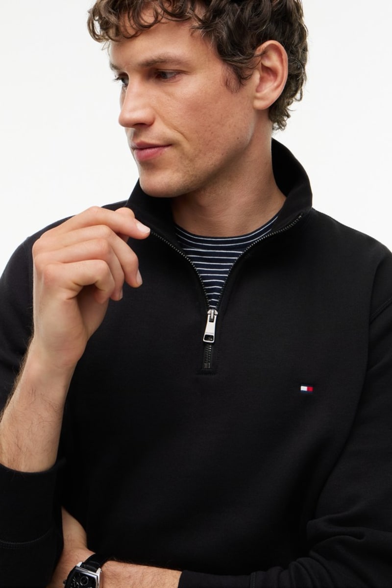 Tommy Hilfiger 37233 Regular Fit Essential Fleece Quarter Zip Sweatshirt Black