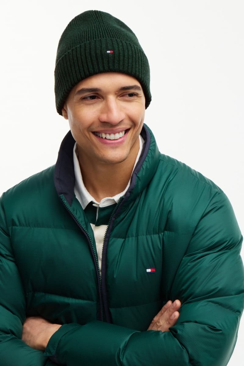 Tommy Hilfiger Flag Pima Cotton Cashmere Beanie in Emerald, knit detail
