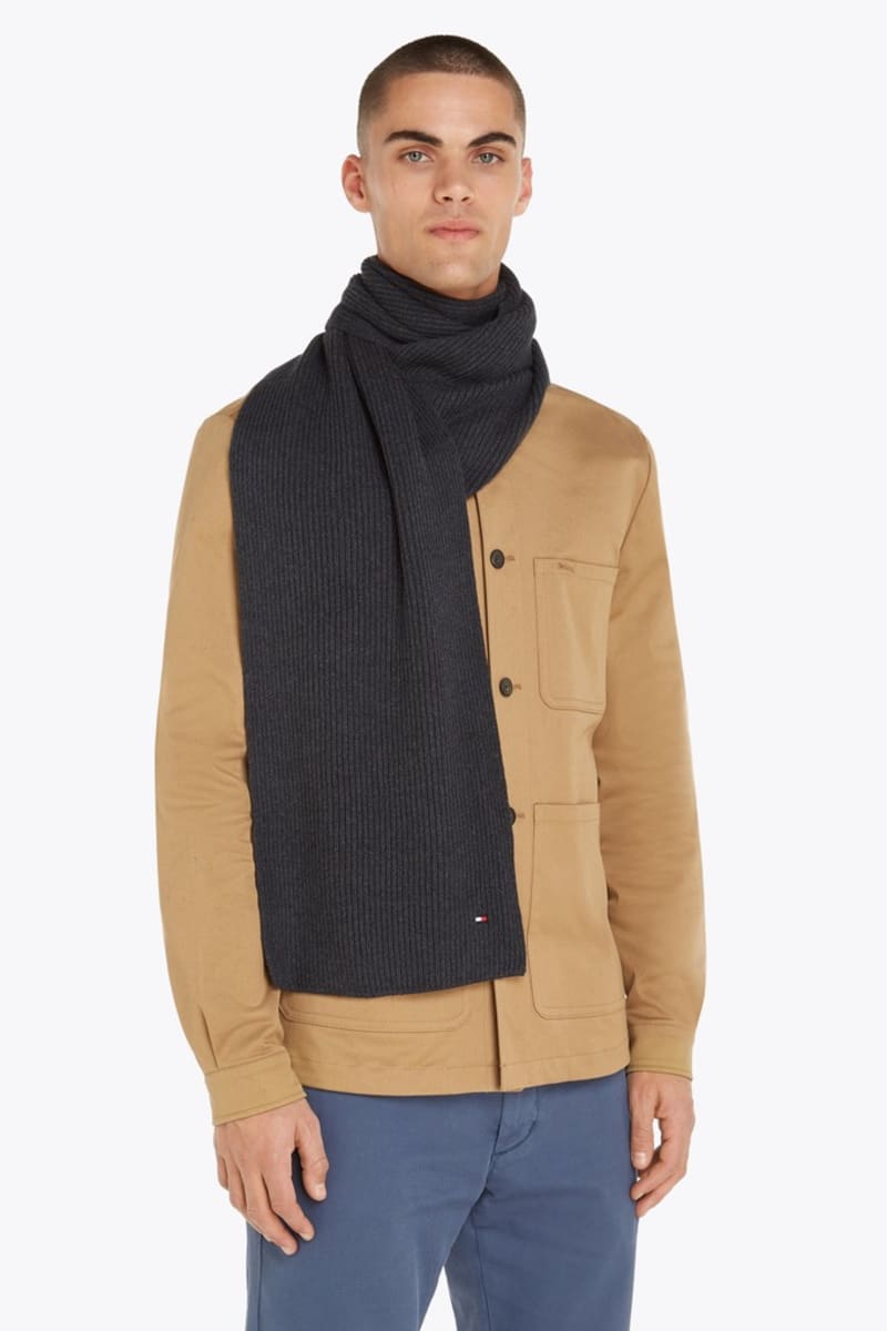 Tommy Hilfiger Flag Pima Cotton Cashmere Scarf in Charcoal Grey, knit detail