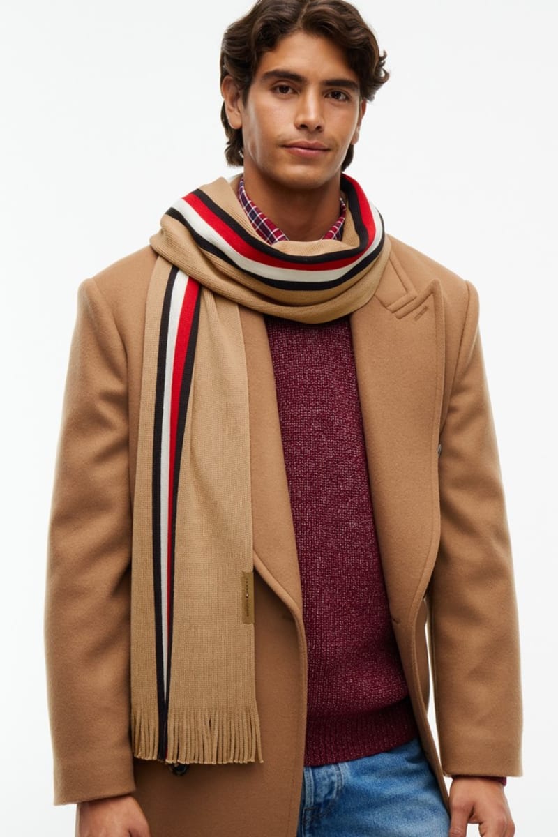Tommy Hilfiger RWB Rashelle Scarf in Southern Tan, knit detail