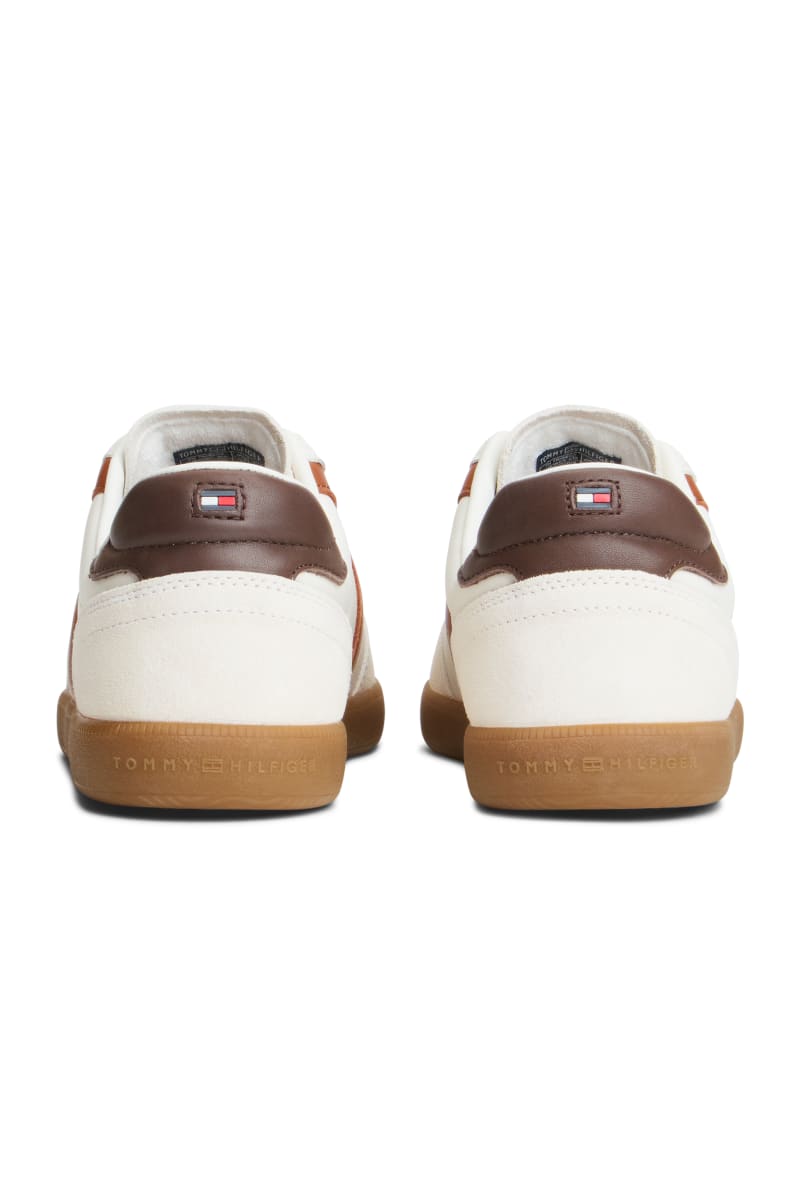 Tommy Hilfiger FM0FM06068 Tribeca Leather Mixed Texture Trainers Ecru