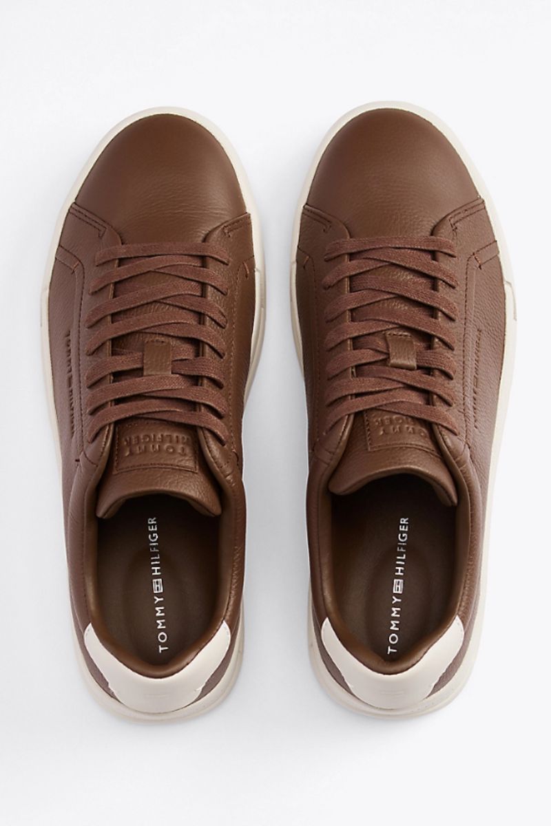 Tommy Hilfiger 5324 Tumbled Leather Brown