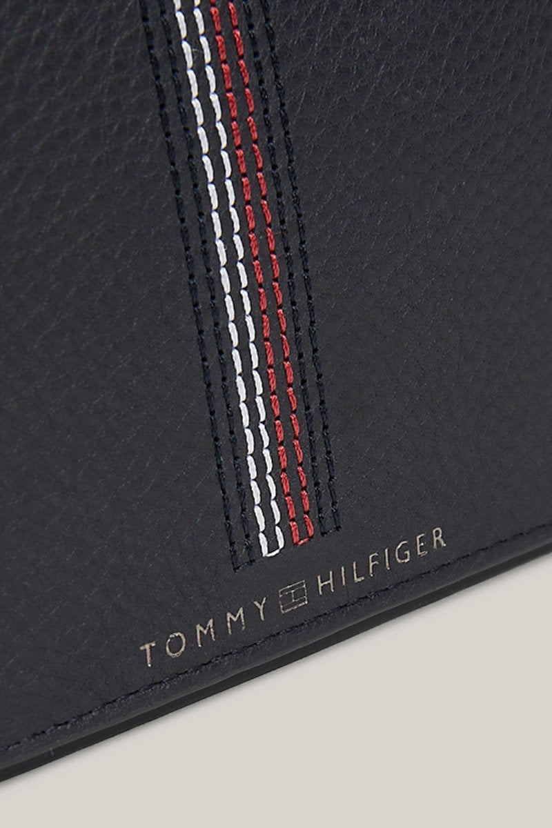 Tommy Hilfiger Casual CC &amp; Coin Wallet