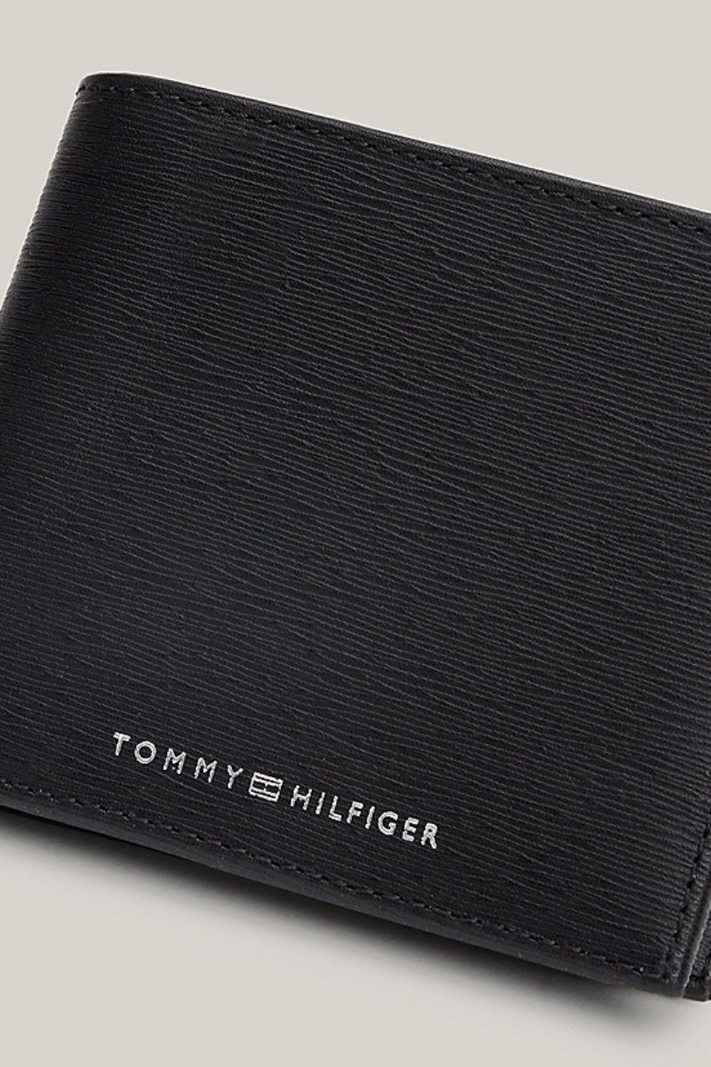 Tommy Hilfiger Plaque CC &amp; Coin Wallet