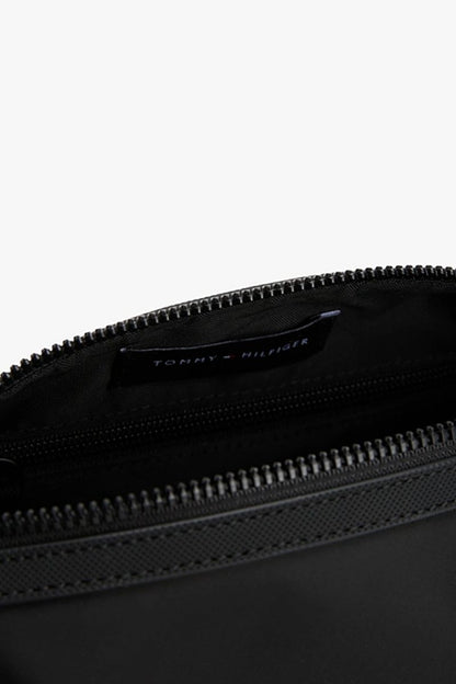 Tommy Hilfiger Repreve Washbag Black