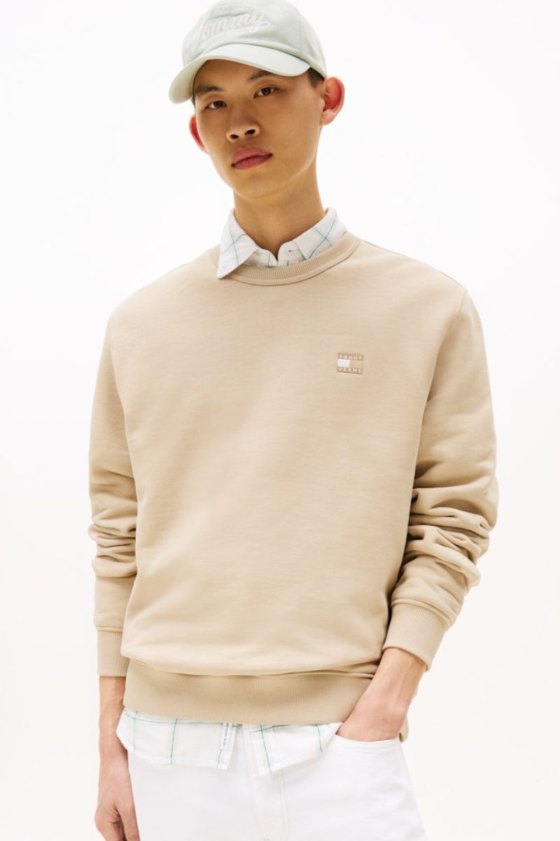 Tommy Jeans Reg Badge Crew Silt Tonal