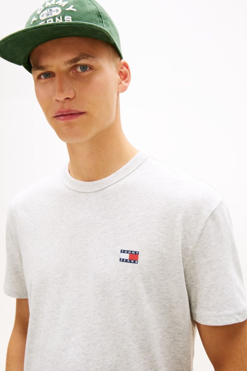 Tommy Jeans Reg Badge T-Shirt Ice Grey