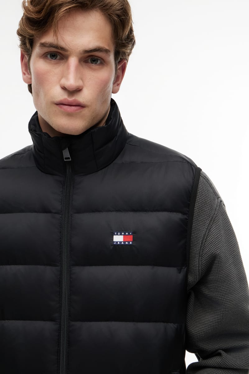 TJM Light Down Packble Vest Aw26 - BLACK