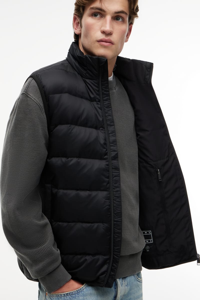 TJM Light Down Packble Vest Aw26 - BLACK