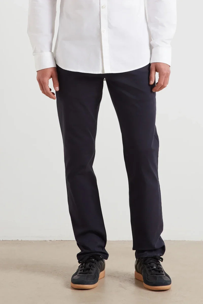 Farah Elm Stretch Twill Chino True Navy